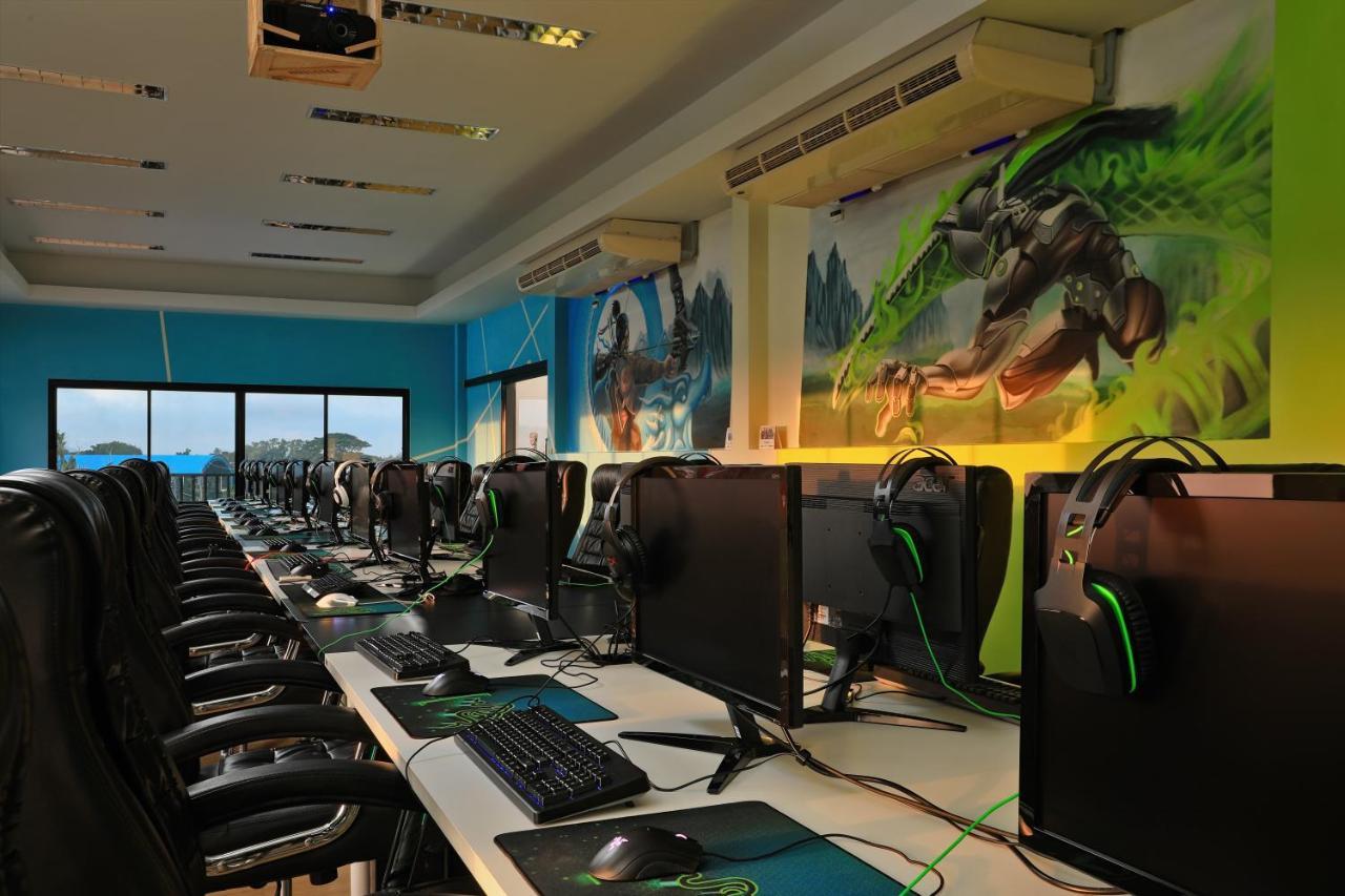 Gamers Paradise Hotel Chalong Exterior foto